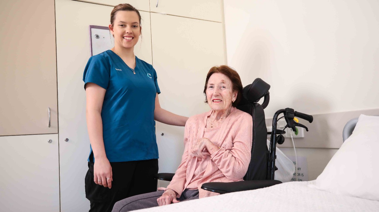 VET trainee with senior resident of aged care facility