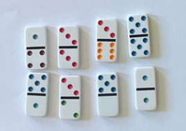 Eigtht dominoes with various numbers